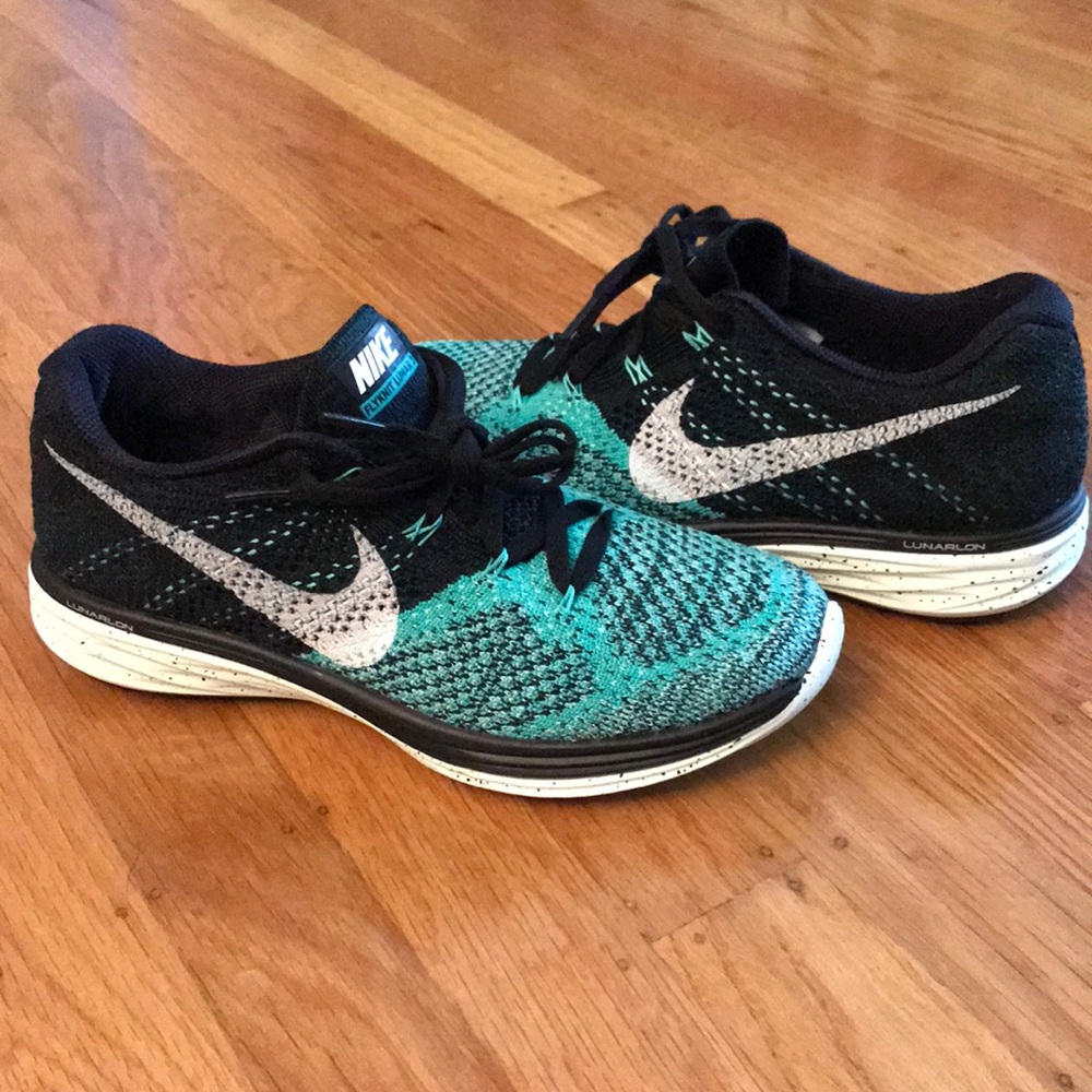 Nike Flyknit Lunar 3 shoes